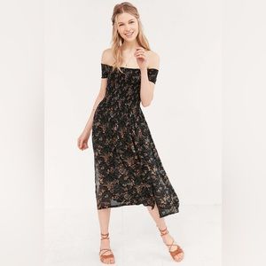 Kimchi Blue Picnic Smocked Off-Shoulder Black Floral Midi Dress